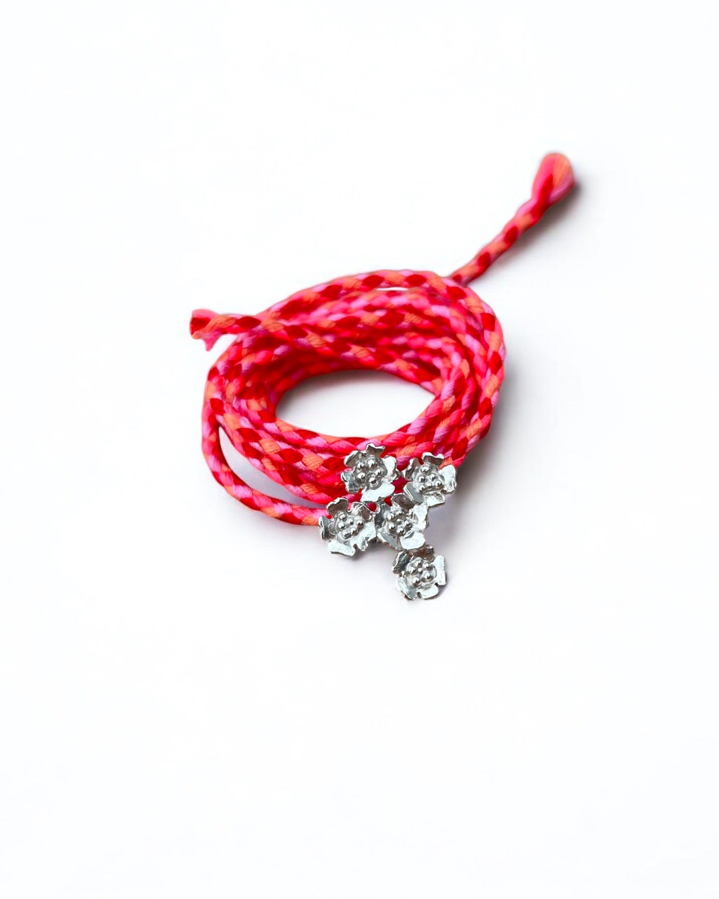 Pendente florzinhas em cruz