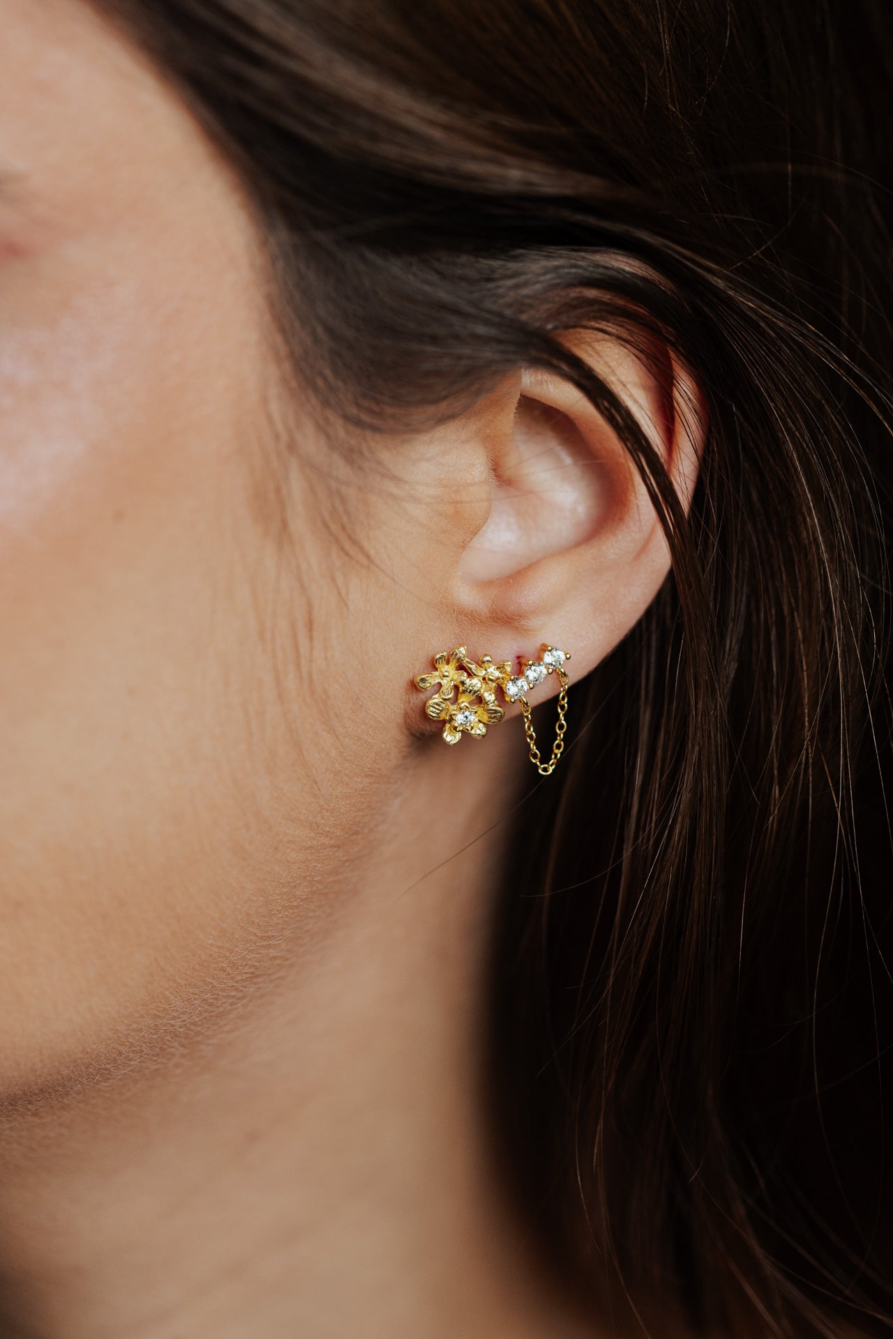 Brincos 3 Zirconias corrente