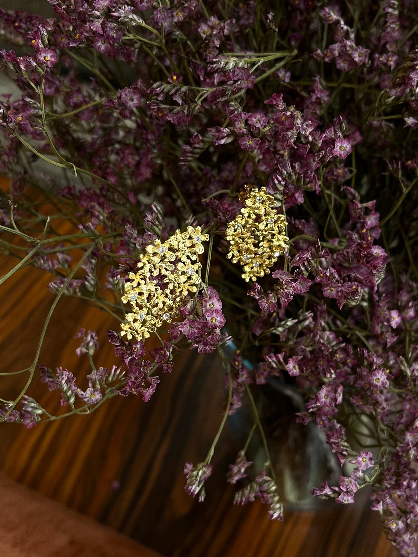 Brincos Flora